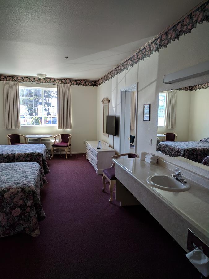 Lighthouse Inn 크레센트시티 외부 사진
